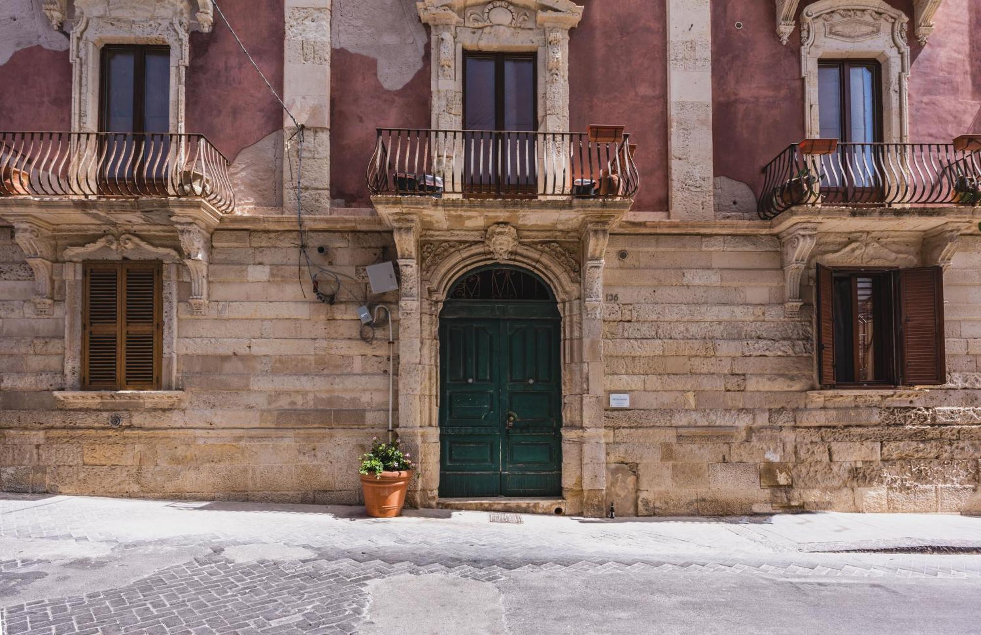 Palazzo Bozzanca Apartments By Wonderful Italy Syracuse Ngoại thất bức ảnh