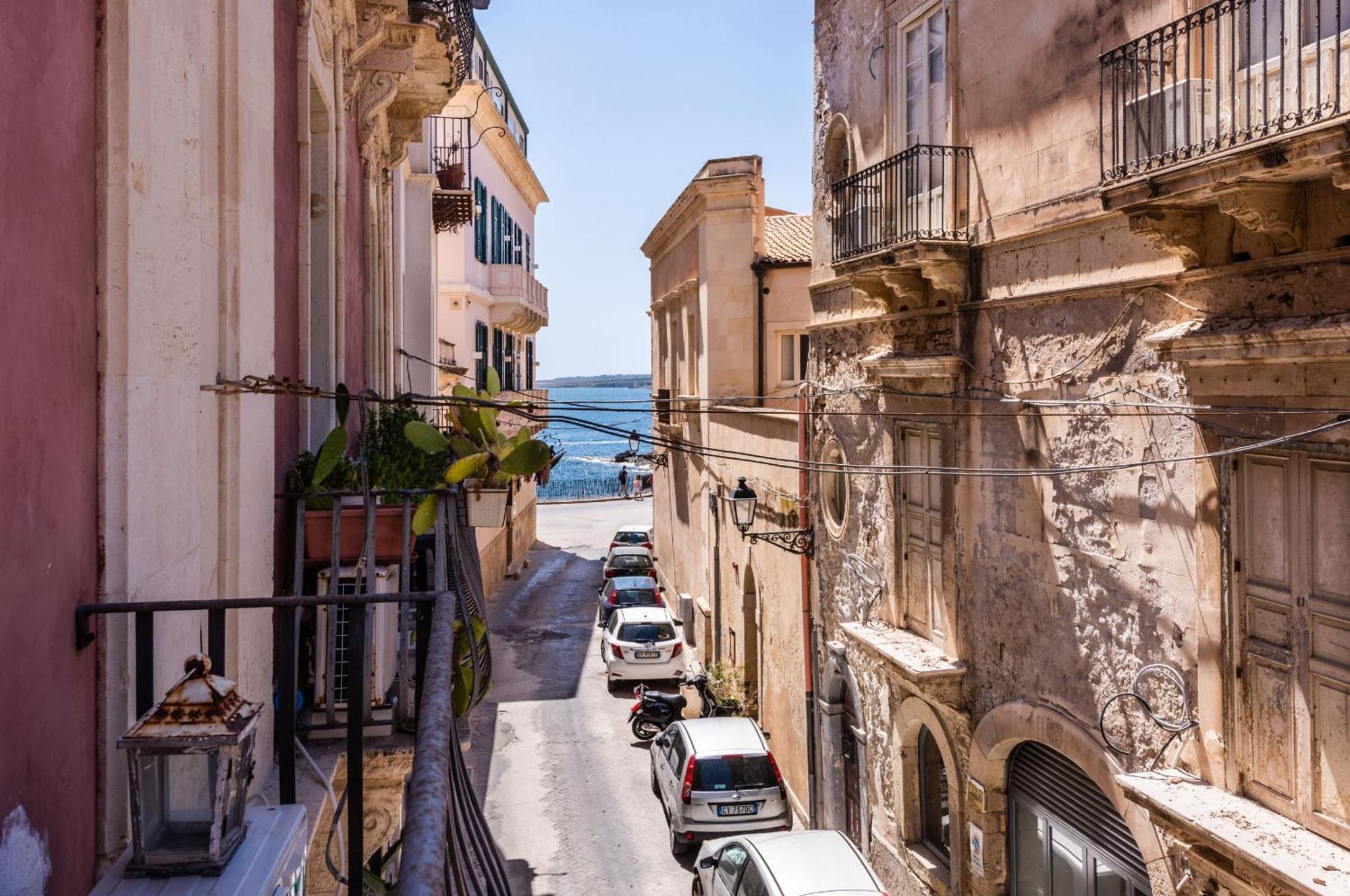 Palazzo Bozzanca Apartments By Wonderful Italy Syracuse Ngoại thất bức ảnh